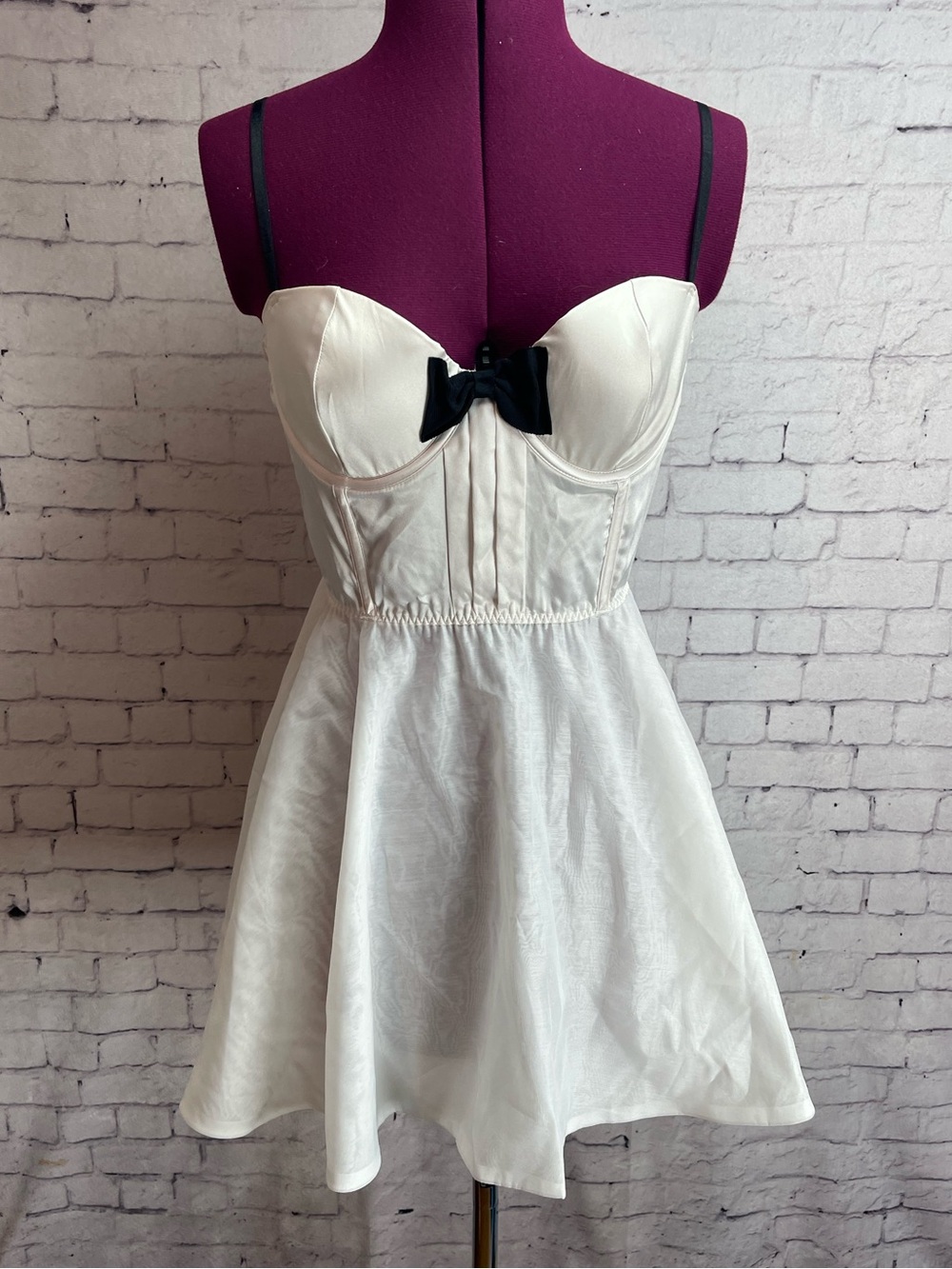 Victorias Secret size medium white and black slip dress nightgown